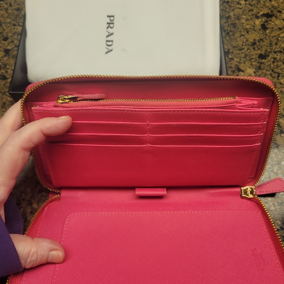EUC PRADA Lux Zip Around Long Wallet in Peony - Picture 8 of 16